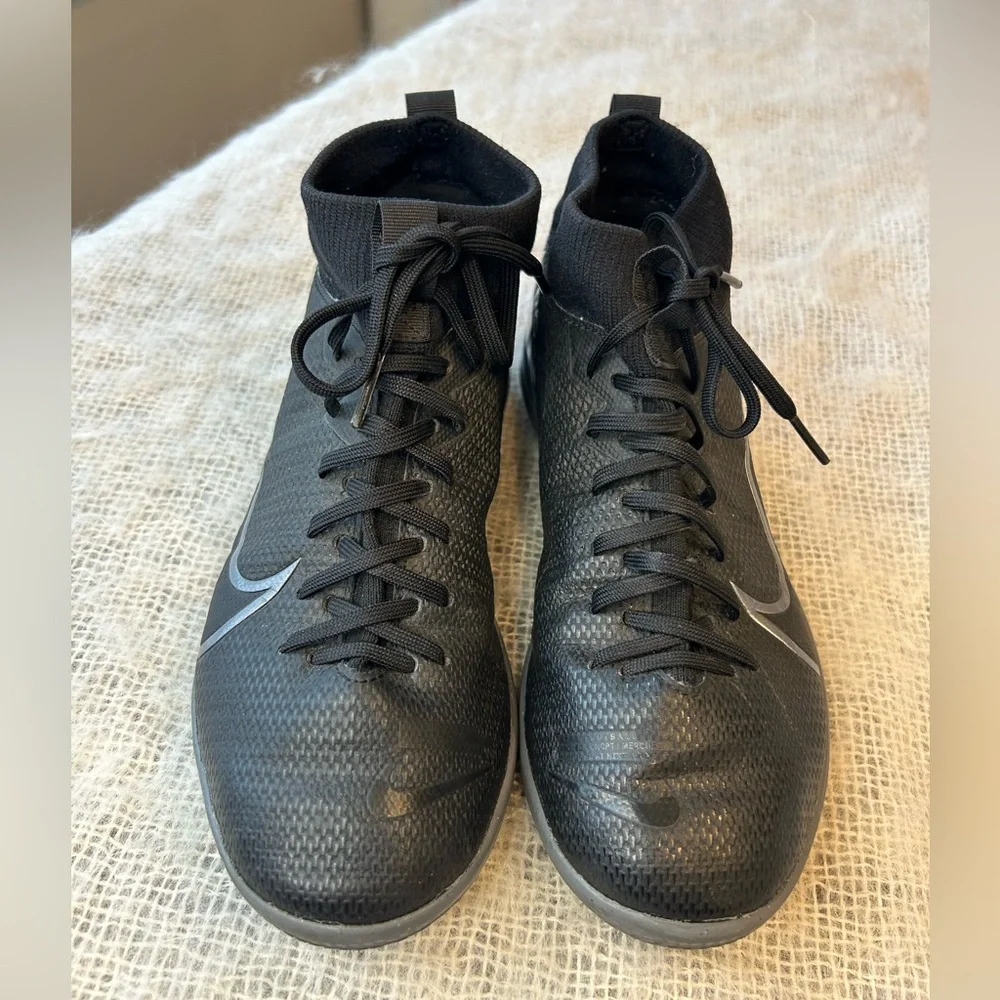 Nike Kids' Black Indoor Soccer Shoes